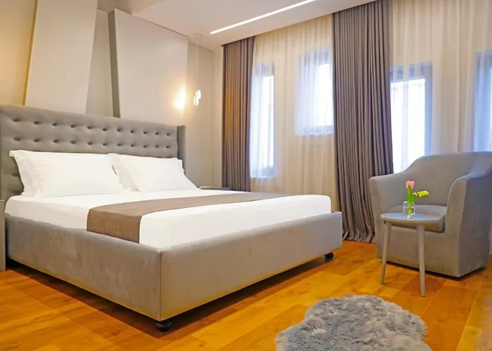 Tirana Ξενοδοχείο