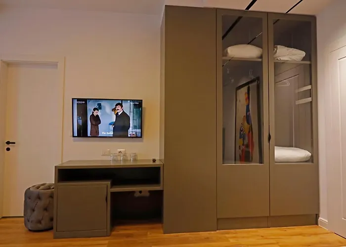 Tirana Ξενοδοχείο